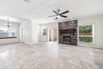 18909 Walden Forest Dr in Atascocita, TX - Building Photo - Building Photo