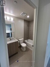 38 Annie Craig Dr in Toronto, ON - Building Photo - Building Photo
