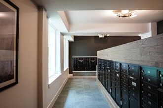 Highgrove in Austin, TX - Foto de edificio - Building Photo