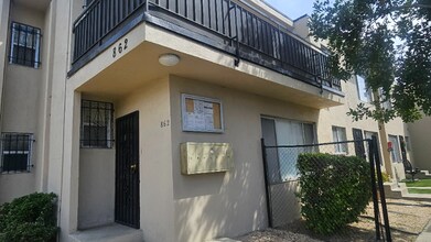 866 W 126th St in Los Angeles, CA - Building Photo - Building Photo