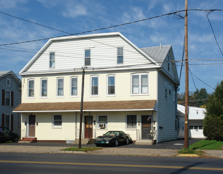 515-525 W Main St in Bloomsburg, PA - Building Photo