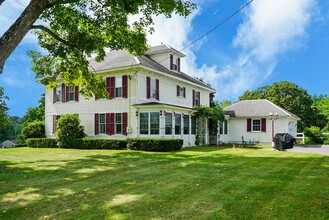 2 Plumer Rd, Unit Two Bedroom - Triple Occupancy in Epping, NH - Building Photo - Building Photo