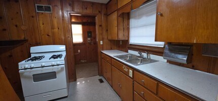 2020 E Marsa Dr in Springfield, MO - Building Photo - Building Photo