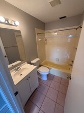 1755 Florence Ave in Englewood, FL - Building Photo - Building Photo