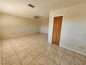 1221 SE 46th Ln in Cape Coral, FL - Building Photo - Building Photo