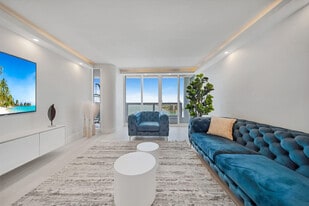 1717 N Bayshore Dr, Unit SI ID1054126P in Miami, FL - Building Photo