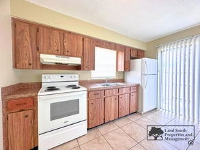 5834 Charlton Dr in Lakeland, FL - Building Photo - Building Photo