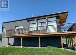 1594 County Rd 7 in Prince Edward, ON - Building Photo - Building Photo