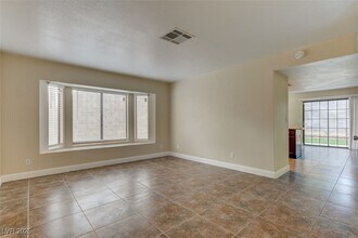 9540 Sunken Reef Cir in Las Vegas, NV - Building Photo - Building Photo