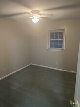 201 Northpoint Ave in High Point, NC - Building Photo - Building Photo