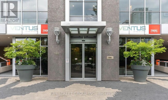 151-2151 Village Green Square in Toronto, ON - Building Photo - Building Photo