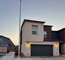 6086 Lily Gdn St in North Las Vegas, NV - Building Photo
