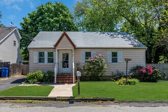 79 Main Bayway in Toms River, NJ - Building Photo - Building Photo