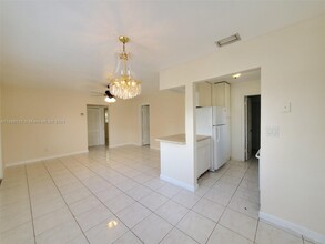 1018 S 29th Ave in Hollywood, FL - Building Photo - Building Photo