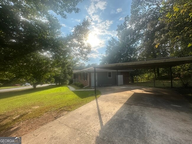 6575 Wendell Cir in Morrow, GA - Building Photo - Building Photo