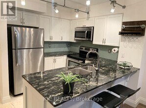 19-419 Northern Heights Dr in Richmond Hill, ON - Building Photo - Building Photo
