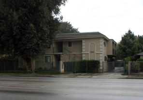 7319 Balboa Blvd Apartments