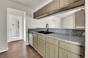 728 Woodland Ct in Kennedale, TX - Building Photo - Building Photo