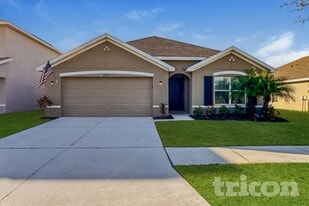 2007 12th St SE in Ruskin, FL - Building Photo