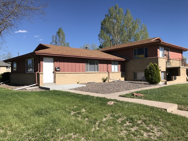 8974-8972 Circle Dr in Westminster, CO - Foto de edificio - Building Photo