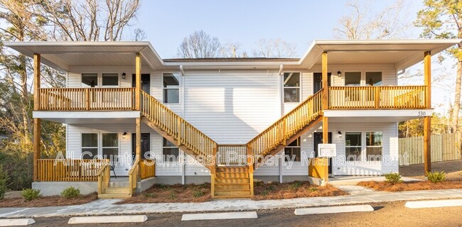 property at 530 Mississippi St