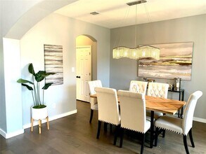 11 White Magnolia Cir in Lakeway, TX - Building Photo - Building Photo