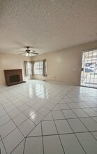 12307 Paseo del Sol Way in Moreno Valley, CA - Foto de edificio - Building Photo
