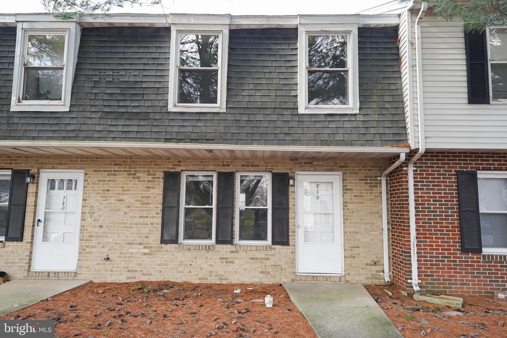 738 Hemlock St in Salisbury, MD - Building Photo