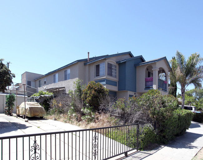 45th St. Apartments in San Diego, CA - Building Photo - Building Photo