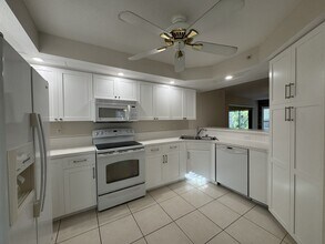 815 Montrose Dr in Venice, FL - Building Photo - Building Photo