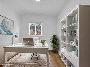 430 NE 165th St in Miami, FL - Building Photo - Building Photo