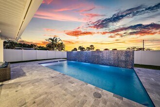 491 Sunset Way in Juno Beach, FL - Building Photo - Building Photo