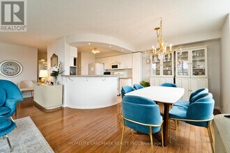 1733-1733 Queen St E in Toronto, ON - Building Photo - Building Photo