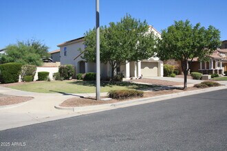 20700 W White Rock Rd in Buckeye, AZ - Building Photo - Building Photo