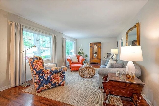 property at 5718 W 101st Terrace
