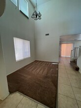 8117 Stonyford Ct in Las Vegas, NV - Building Photo - Building Photo