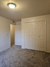 29936 Utica Rd in Roseville, MI - Foto de edificio - Building Photo