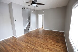 826 4th St NW in Grand Rapids, MI - Building Photo - Building Photo