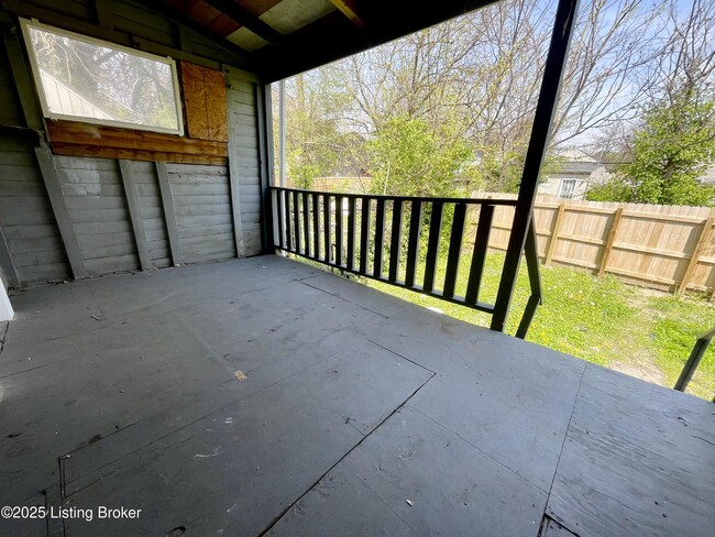 2127 Wilson Ave in Louisville, KY - Building Photo - Building Photo