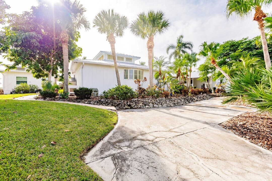 3790 Peace River Dr-Unit -Guest house in Punta Gorda, FL - Building Photo