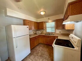 1401-1403-1403 Wisconsin St in Mosinee, WI - Building Photo