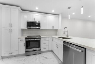 265 Cape Cod Cir in Greenacres, FL - Building Photo - Building Photo