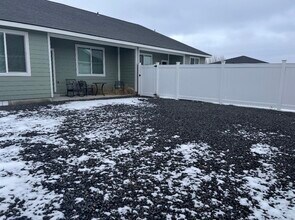 4075 Quinn Dr NE, Unit 4075 in Moses Lake, WA - Building Photo - Building Photo