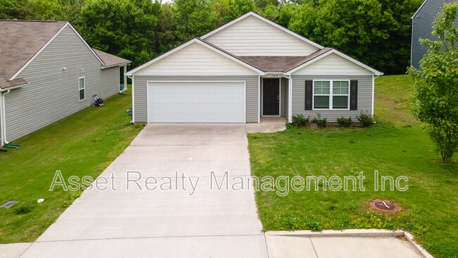 1614 River Poppy Road in Mascot, TN - Building Photo - Building Photo