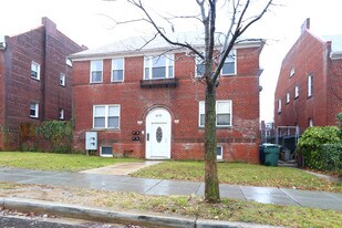 1277 Simms Pl NE in Washington, DC - Building Photo
