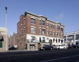 4 Glenville Ave in Allston, MA - Building Photo