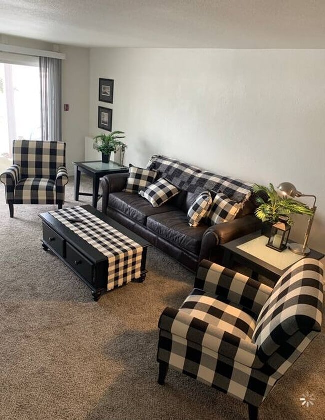 property at 1001 Cedar St