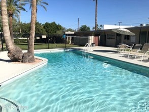 3242 E Camelback Rd-Unit -207 21133626 - Locat in Phoenix, AZ - Building Photo - Building Photo