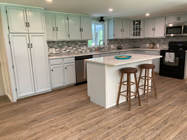 140 Young St in Easton, PA - Building Photo - Building Photo