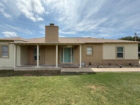 1214 Sutton Dr in San Antonio, TX - Building Photo